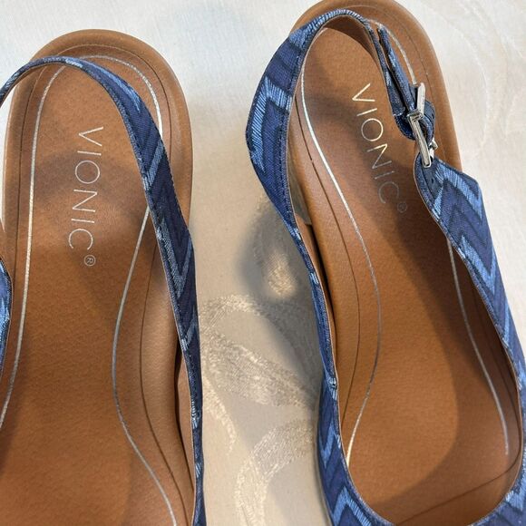 VIONIC Coralina Chevron Women Sandal Size (11) Slingback Wedge Espadrille - Picture 3 of 11